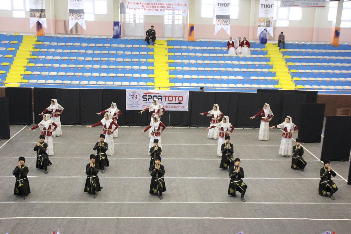 Erzurum\'da Klüpler Arası Barlar Grup Yarışması Gerçekleşti