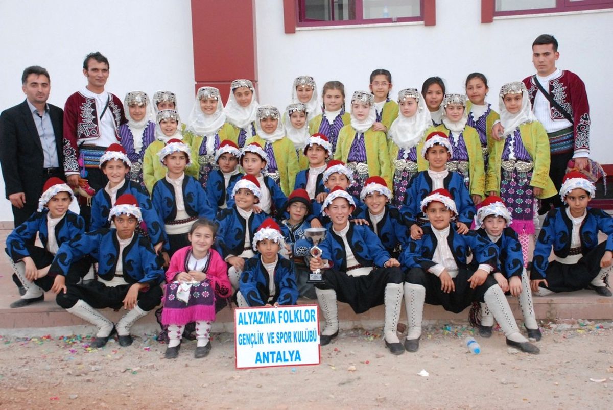 İkinciliğe Gözyaşı Döktüler