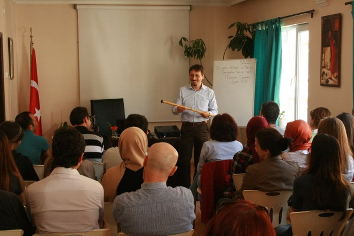 "İnsan Ney\'dir" Konferansı Gerçekleşti