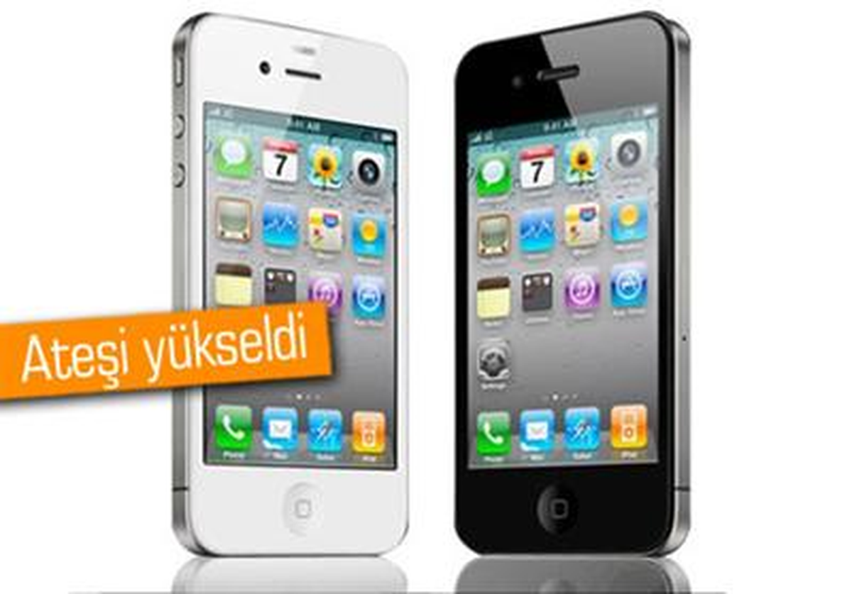 İphone 4, İphone 5\'i Sollayınca Samsung da Apple\'a Özendi