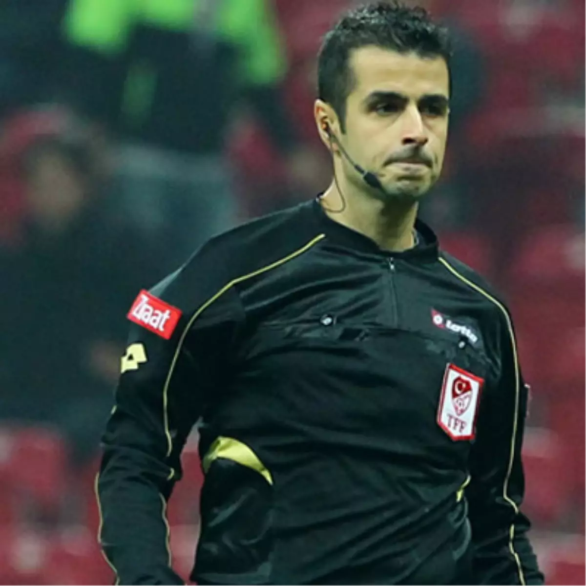 Kalkavan Kartlarını Unuttu
