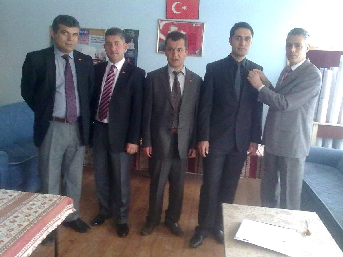 Kaman'da Eğitim Camiasına Türk Bayraklı Rozet