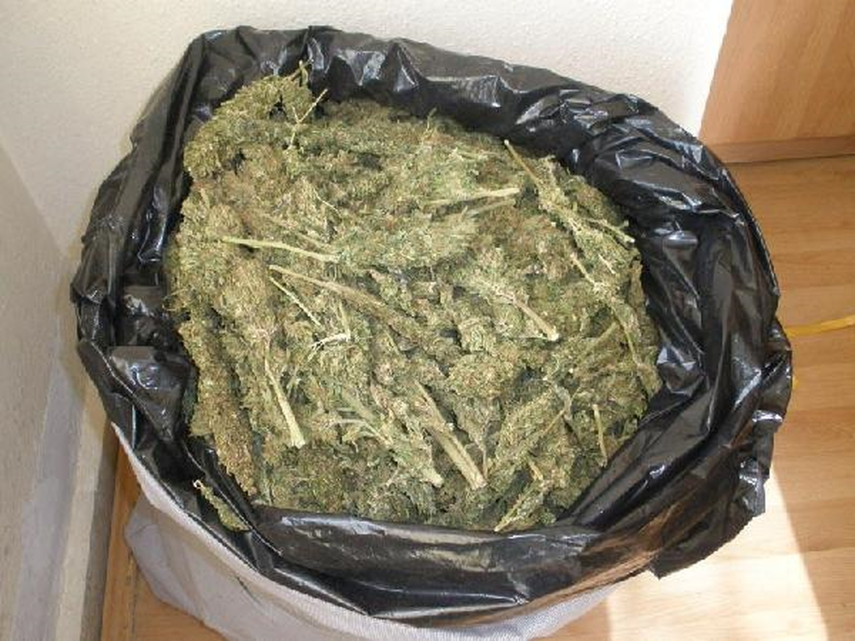 Kayseri\'de 11 Kilo 220 Esrar Gele Geçirildi