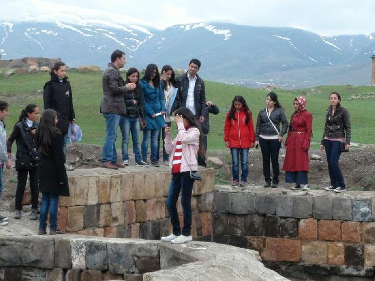 Öğrencilerden Ani Antik Kenti\'ne Gezi