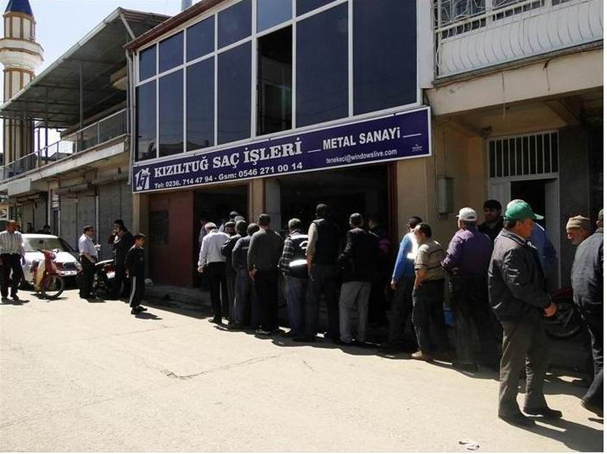 Salihli Esnafından Kutlu Doğum Hayrı