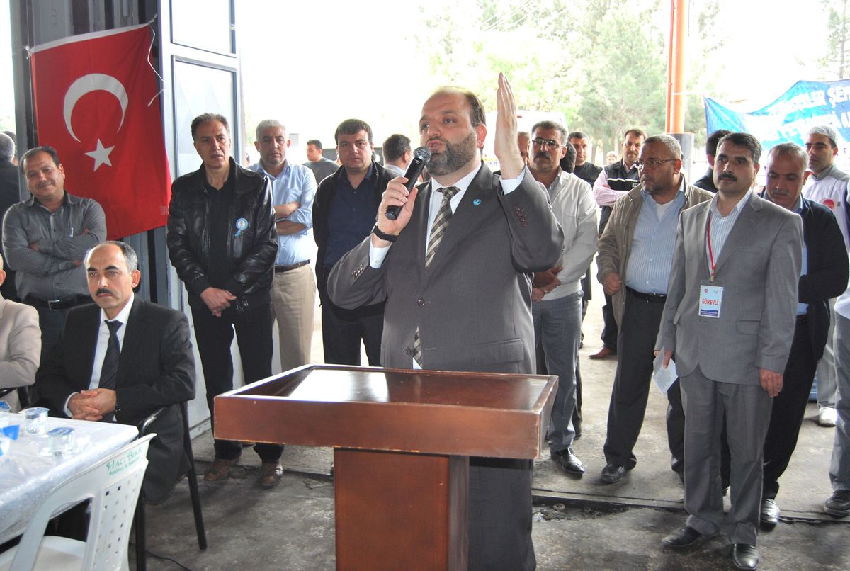 Sanayi Esnafı Sofrasını 5 Bin Kişiye Açtı