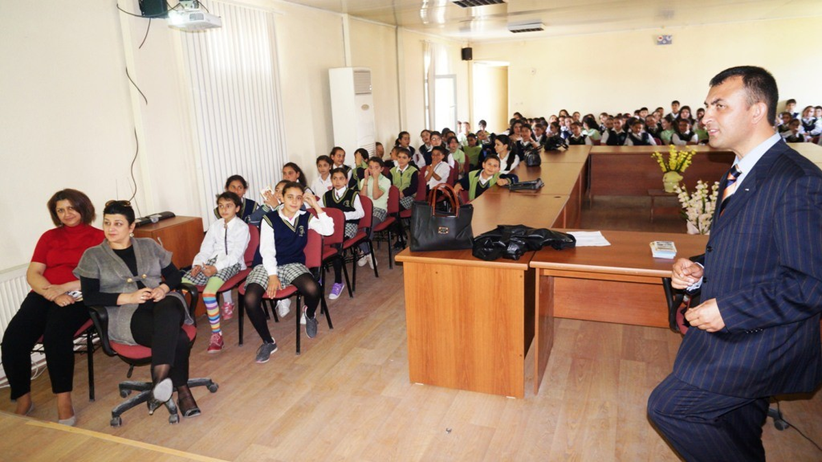Sarıgöl\'de \'Okulda Şiddet ve Akran Zorbalığına Hayır\' Semineri