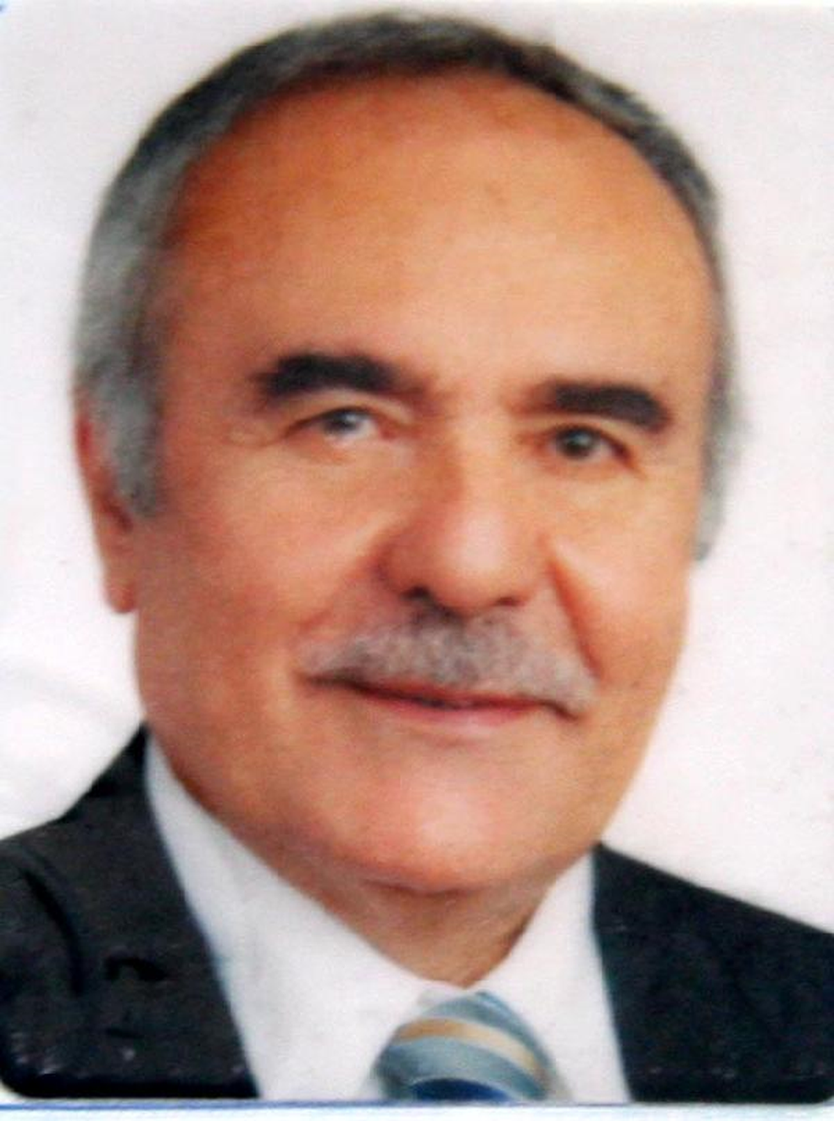 Trabzon\'da 9\'uncu Kattan Düşüp Öldü
