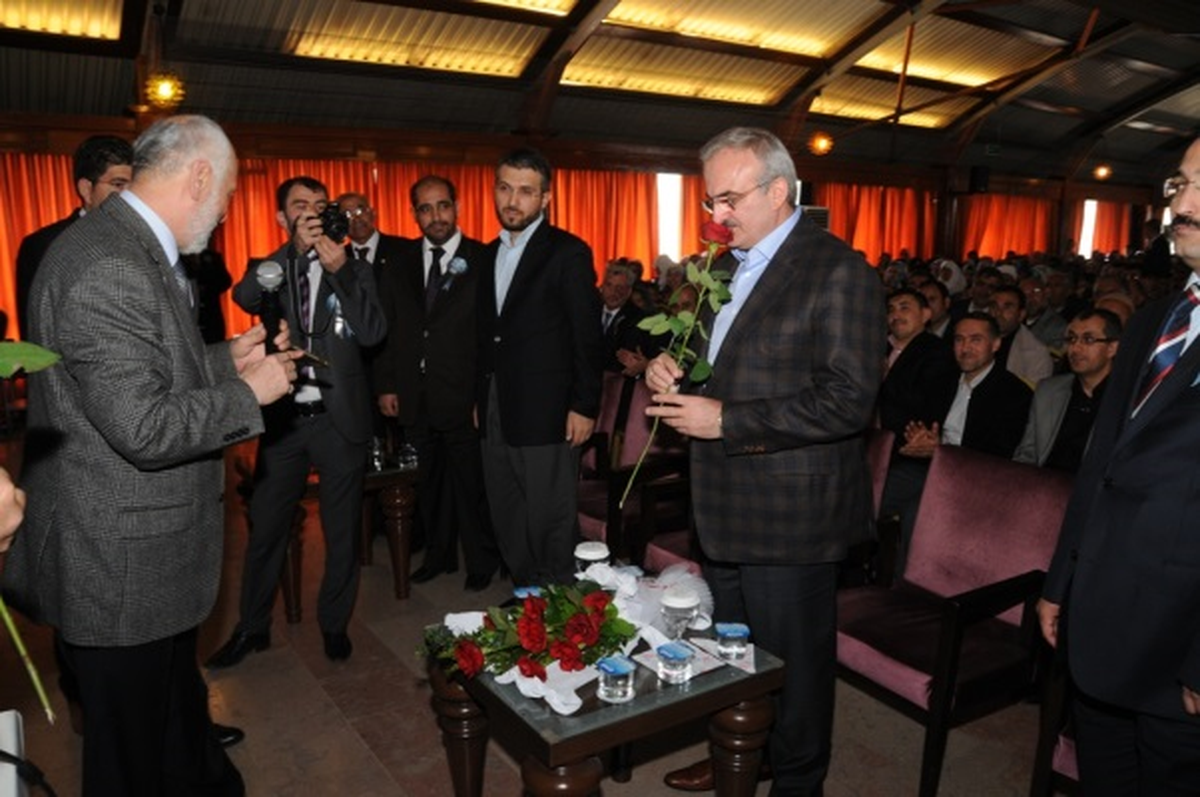 Vali Karaloğlu, Kutlu Doğum Haftası Etkinliğine Katıldı