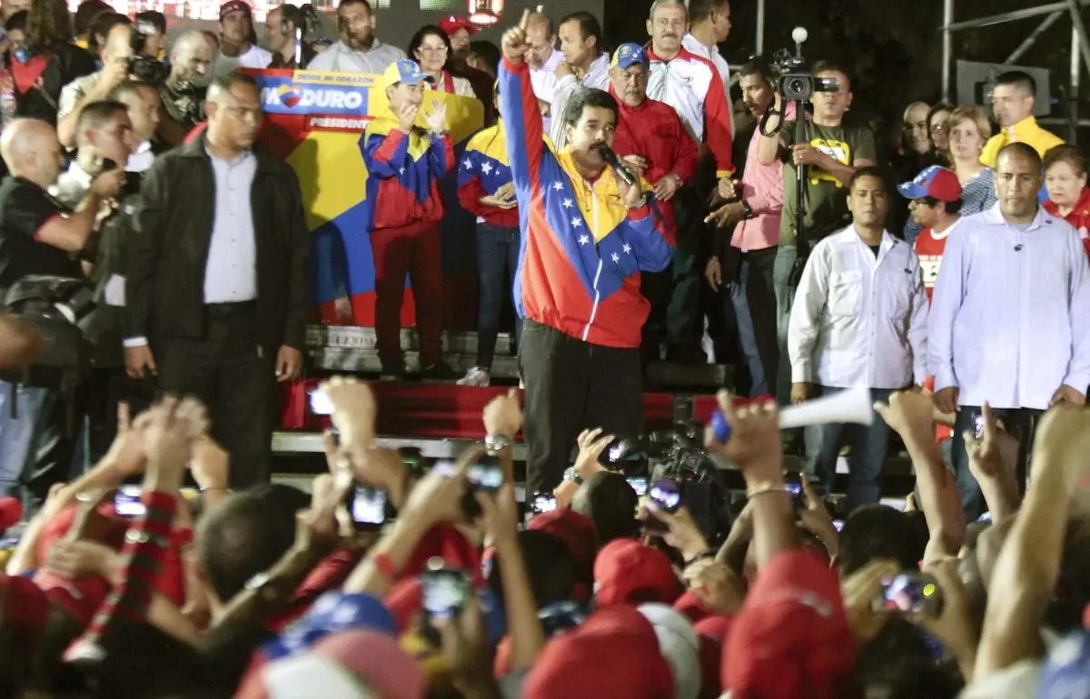 Venezuela\'da Seçimin Galibi Maduro Oldu