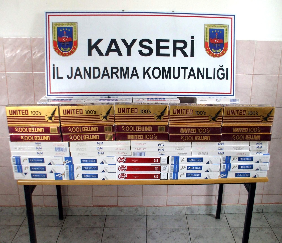 Yolcu Treninde Bandrolsüz Sigara Ele Geçirildi