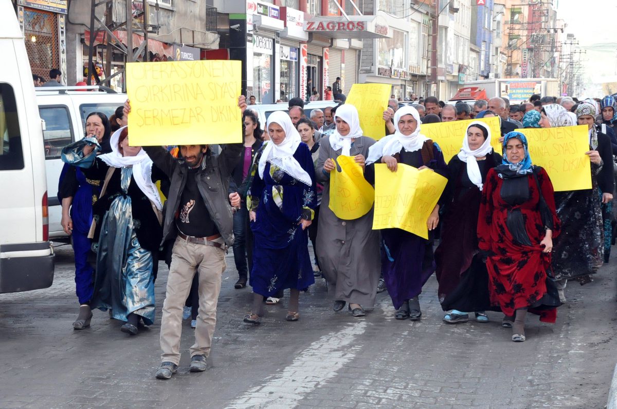 Yüksekova\'da \'KCK\' Protestosu