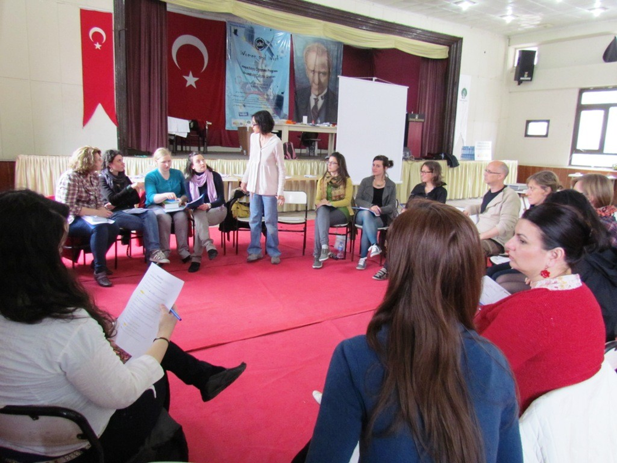8 Ülkeden Kadınlar Proje İçin Ödemiş\'te