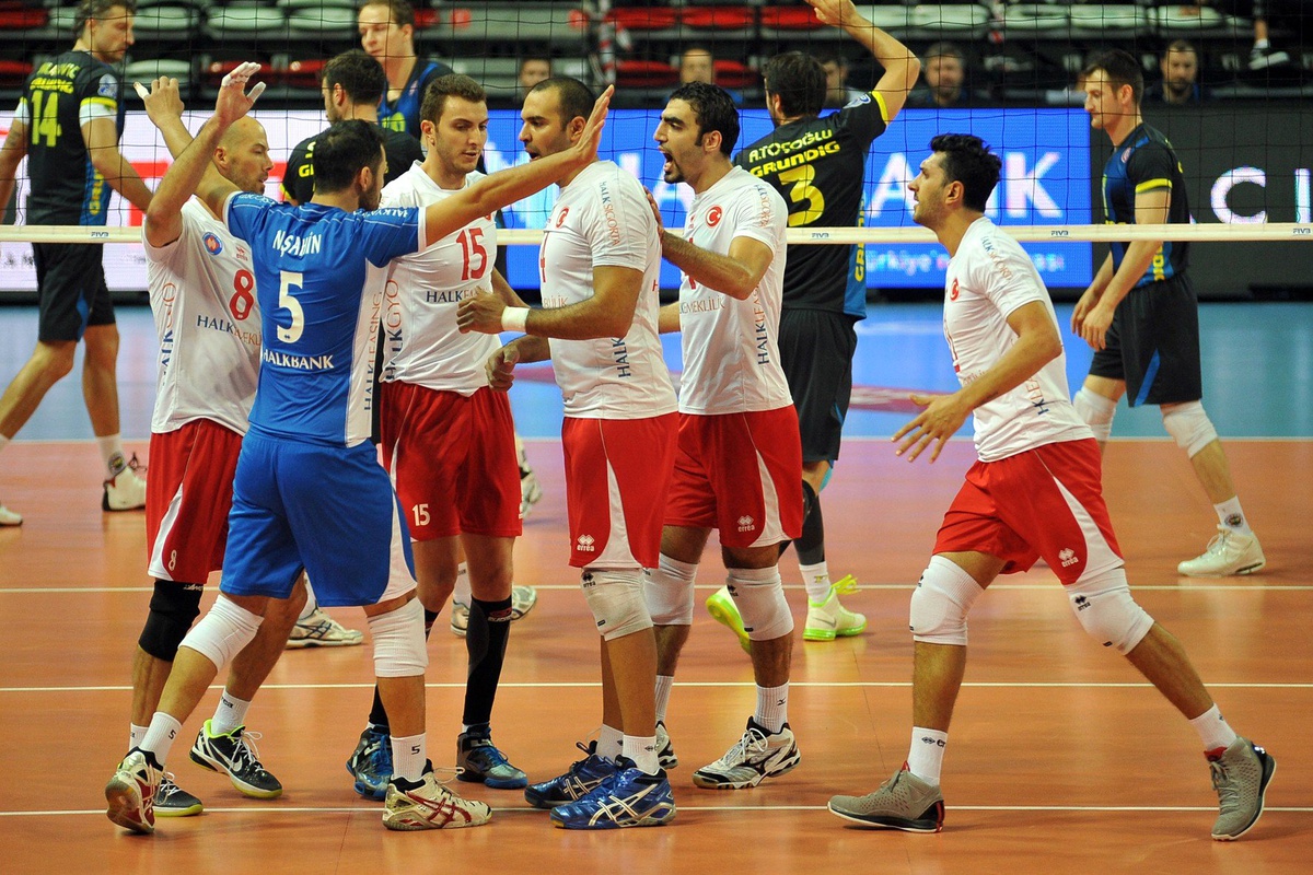 F.Bahçe Voleybol Takımı, Grundig İle Karşılaşacak