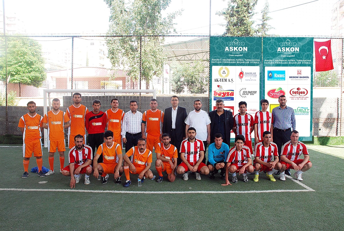 AK Parti\'li Erdinç\'ten Askon Futbol Turnuvasına Ziyaret