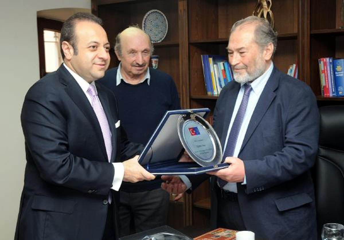 Bakan Bağış'tan Say Yorumu