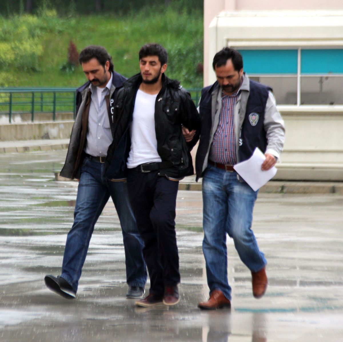 Serbest Bırakılan Zanlı Tekrar Bıçakla Yaraladı