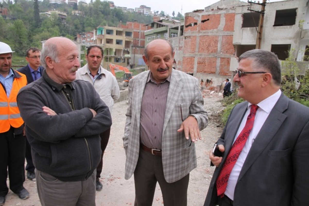 Bir Haftada 17 Bina Yıkıldı