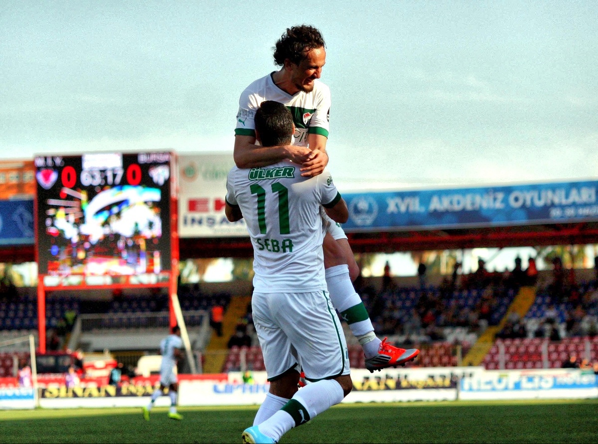 Bursaspor İkinci Yarıda 22 Puan Topladı