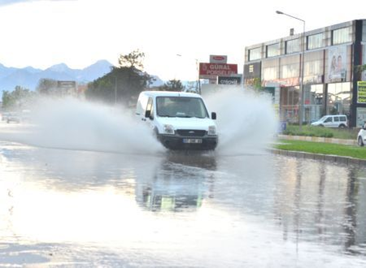 Doğu Bölgelerdeki Kuvvetli Yağışlara Dikkat