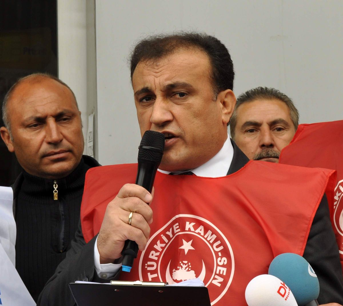 Emekli Memurun Maaşına Tepki