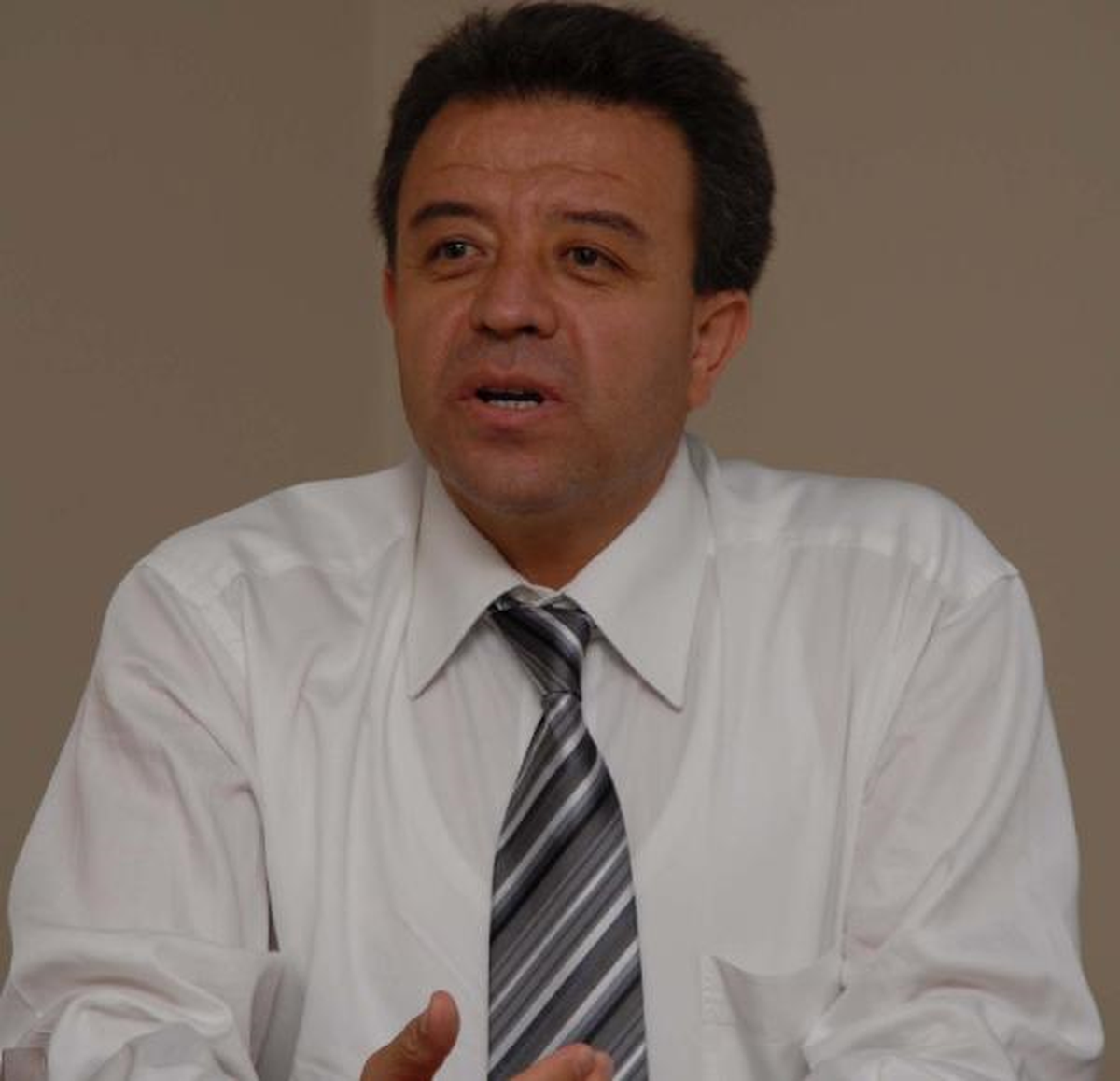 Eşi ve Çocuğunun Gözü Önünde Vuruldu