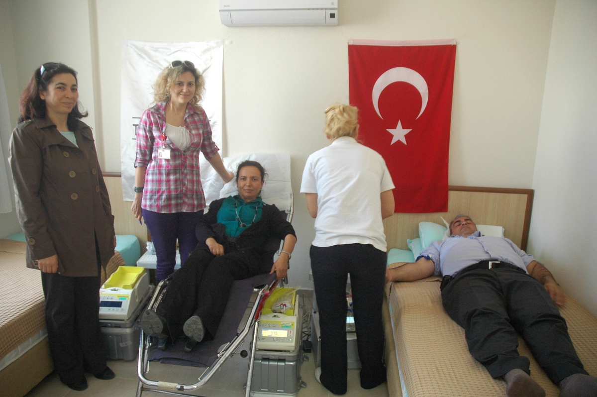 Fen Lisesi\'nden 25 Ünite Kan Bağışı