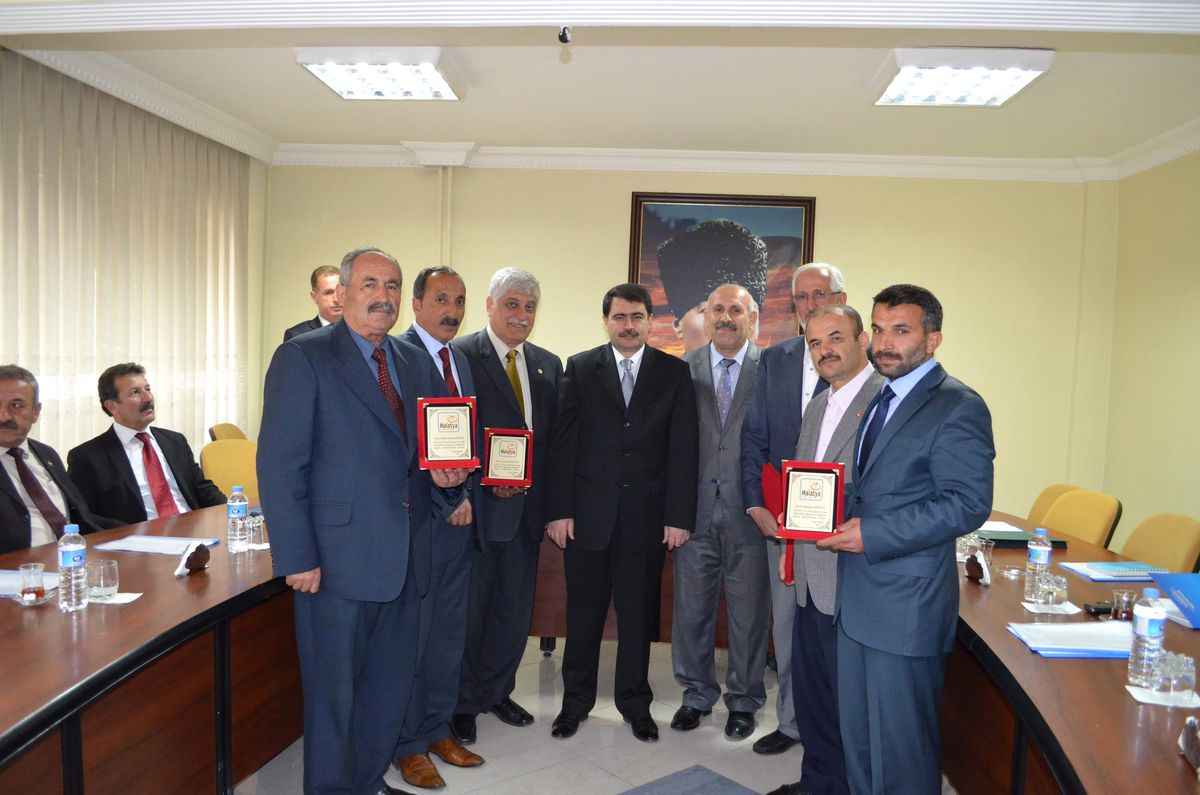 Görev Süreleri Dolan İl Encümen Üyelerine Plaket