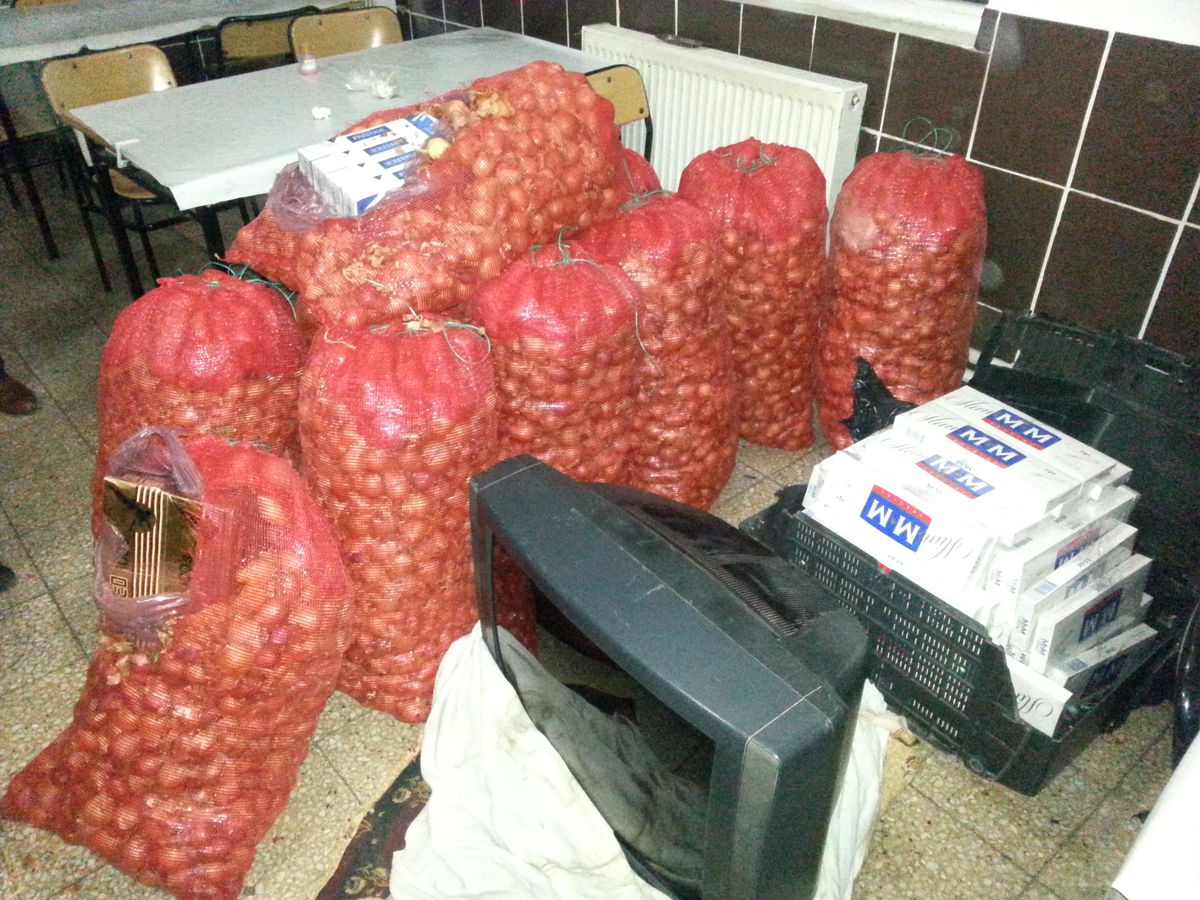 Hatay\'da 337 Karton Kaçak Sigara Ele Geçirildi