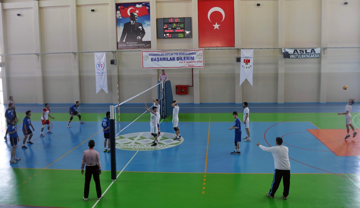 KBÜ Erkek Voleybol Takımı Final Yolunda