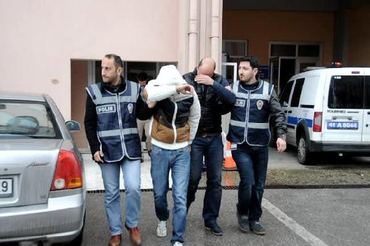 Kredi Kartı Dolandırıcıları Yakalandı
