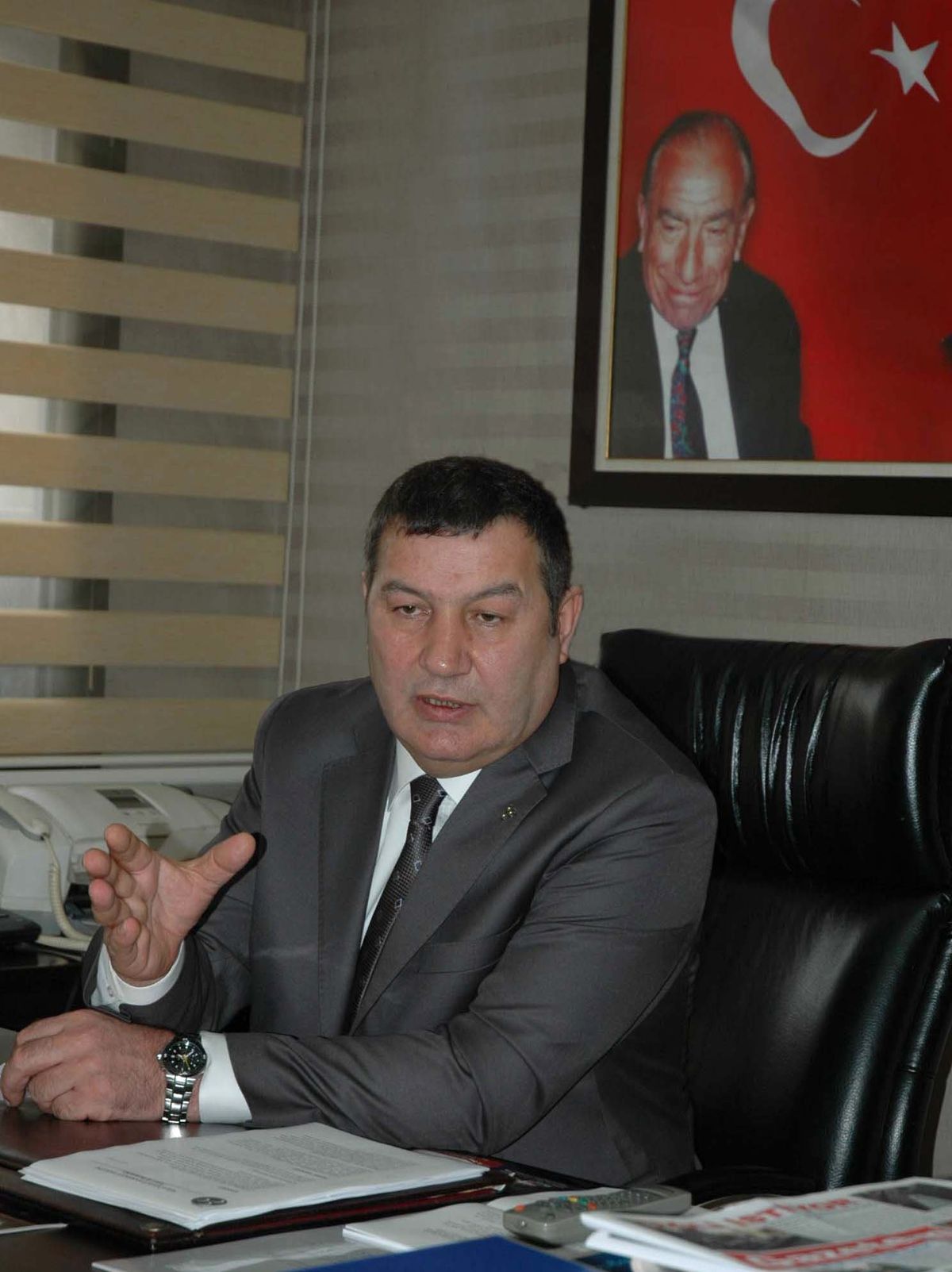 MHP\'den Bayrak Mitingine Çağrı