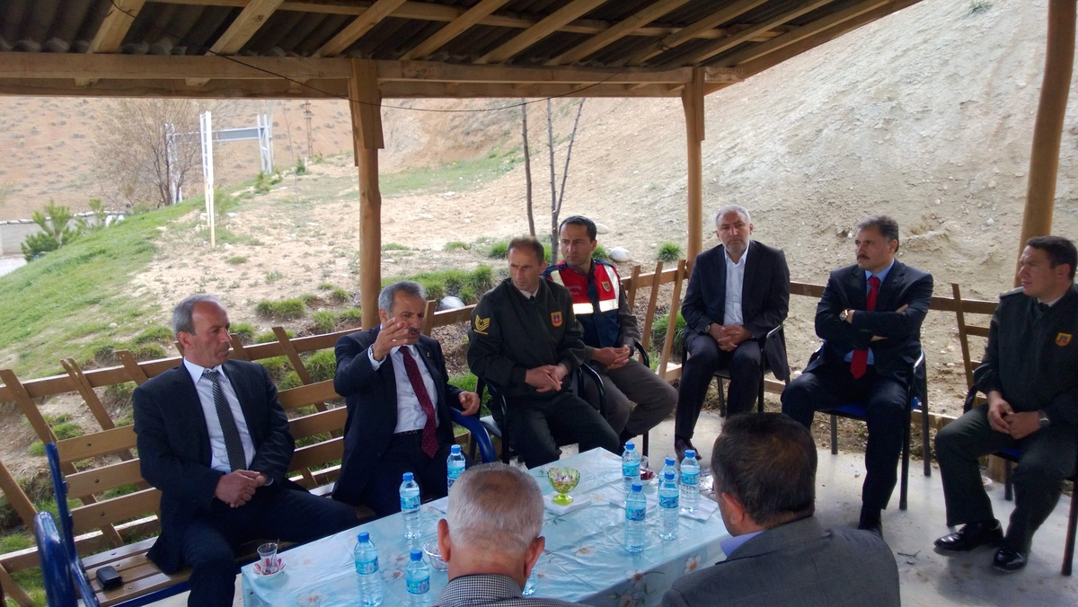Milletvekili Şahin\'den Ayvalı Jandarma Komutanlığı\'na Ziyaret