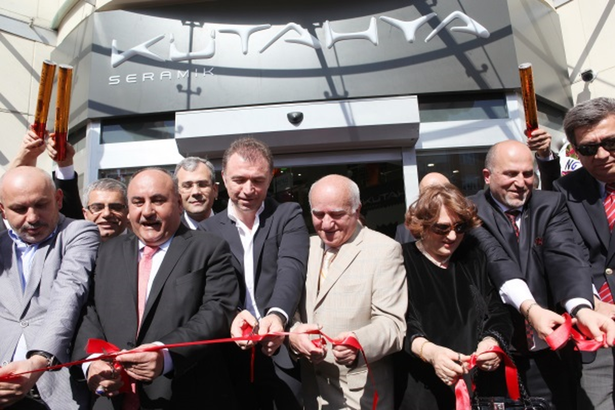 NG Kütahya'dan Yepyeni Bir Showplaza