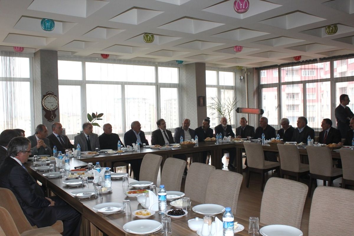 Palandöken Belediyesi\'nden Bin Bir Sünnet Şöleni