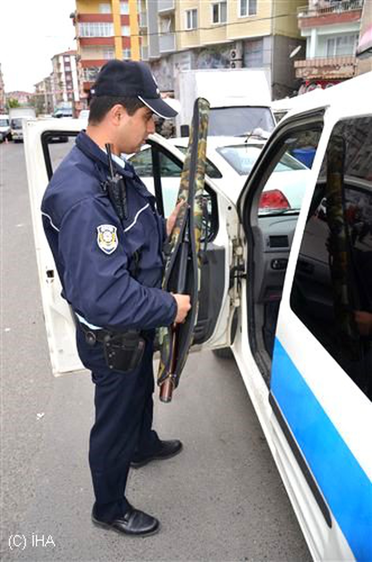 Pazarcı ve Müşterinin Çürük Domates Kavgası