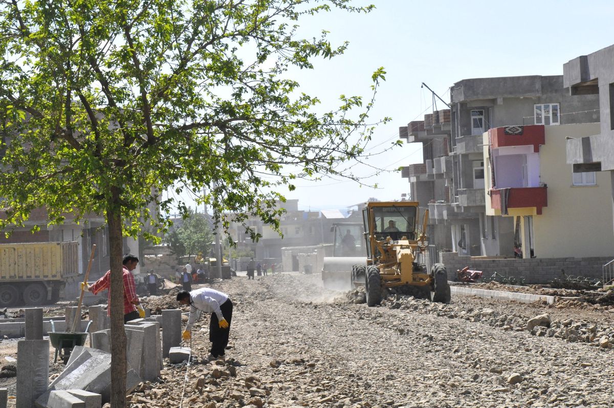 Siverek Belediyesi\'nden Parke Yol Çalışmaları