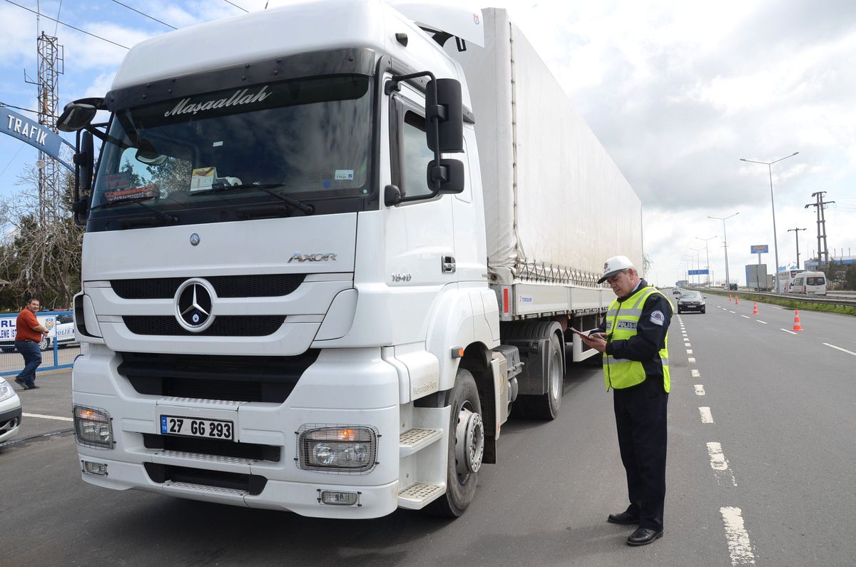 Trafik Ekiplerinden Sıkı Denetimler