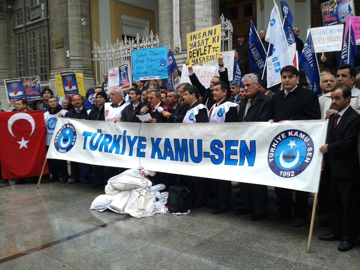 Türkiye Kamu-Sen\'den Başbakan Erdoğan\'a 500 Bin Dilekçe