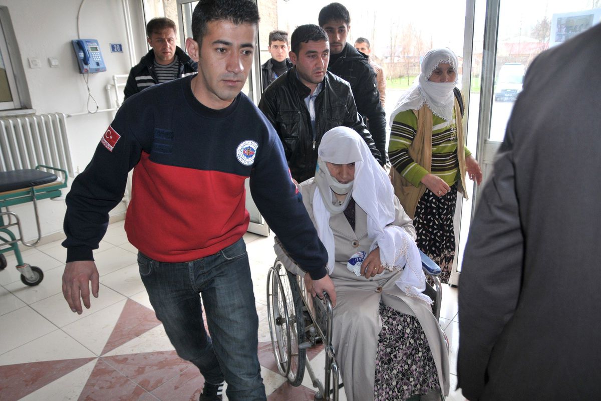 Ağrı\'da Trafik Kazası; 2 Yaralı