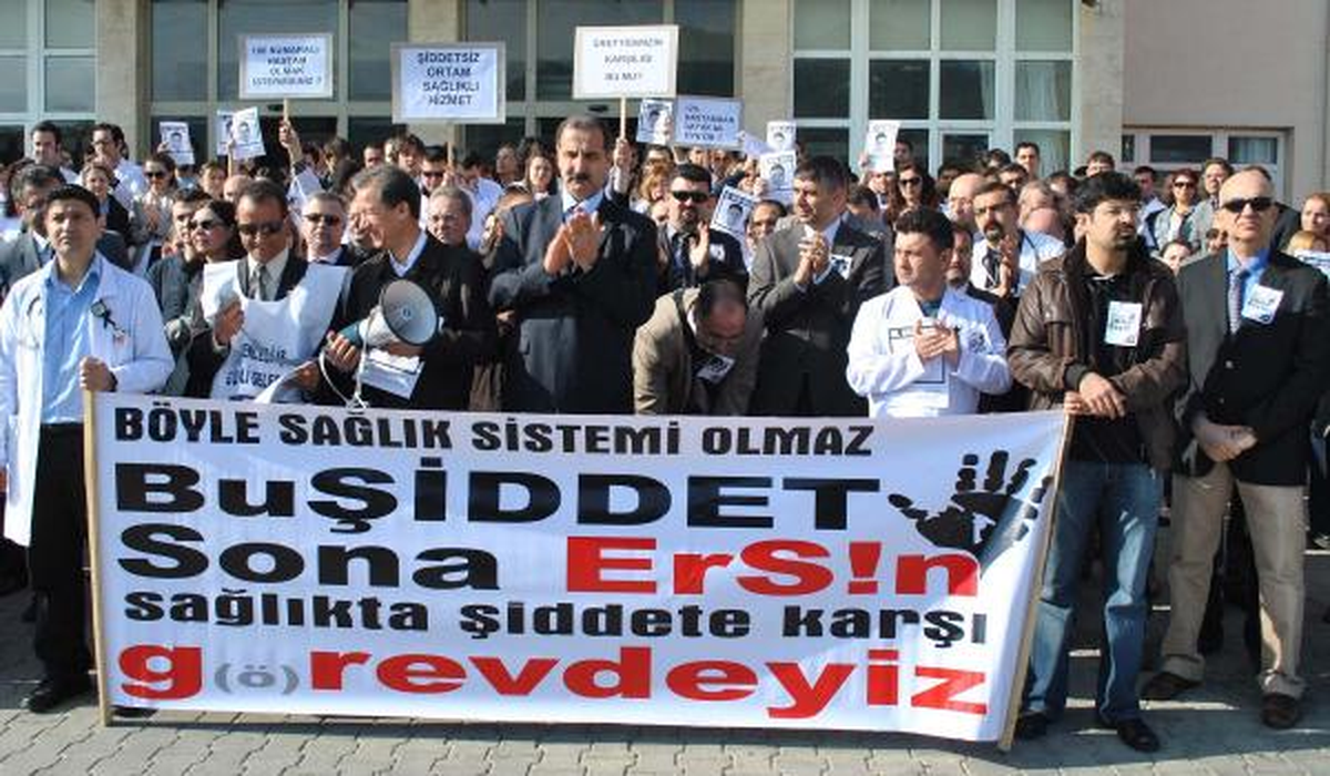 Aydın\'da Hekimler İş Bıraktı