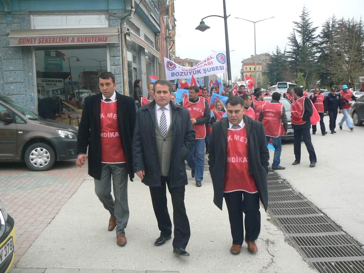 Bozüyük Türk Metal Sendikası Meydanlara İndi