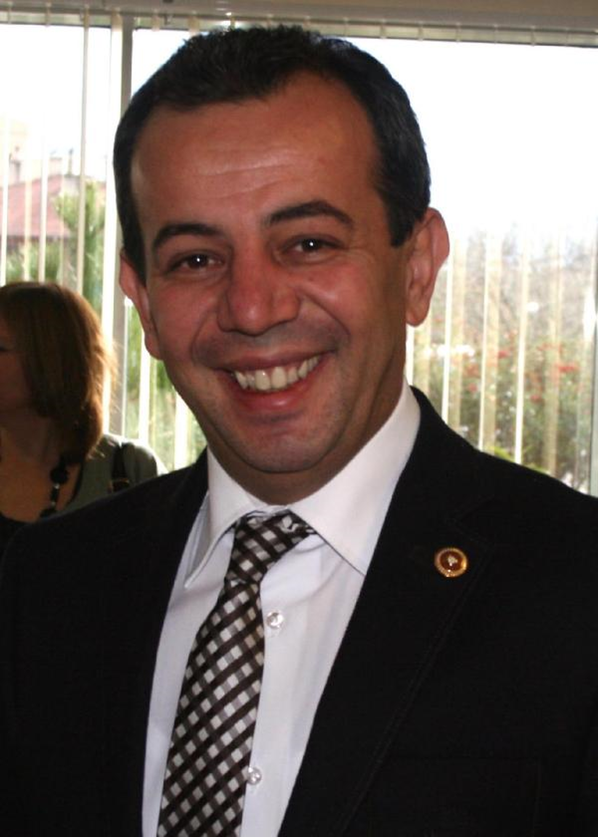CHP\'li Özcan\'dan, \'Akil İnsanlar\'la İlgili Soru Önergesi