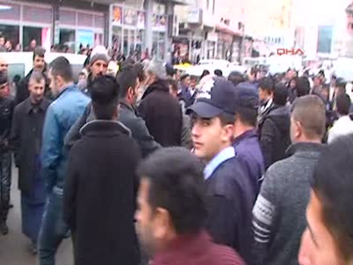 Kars\'ta Bıçaklı Kavga 8 Yaralı