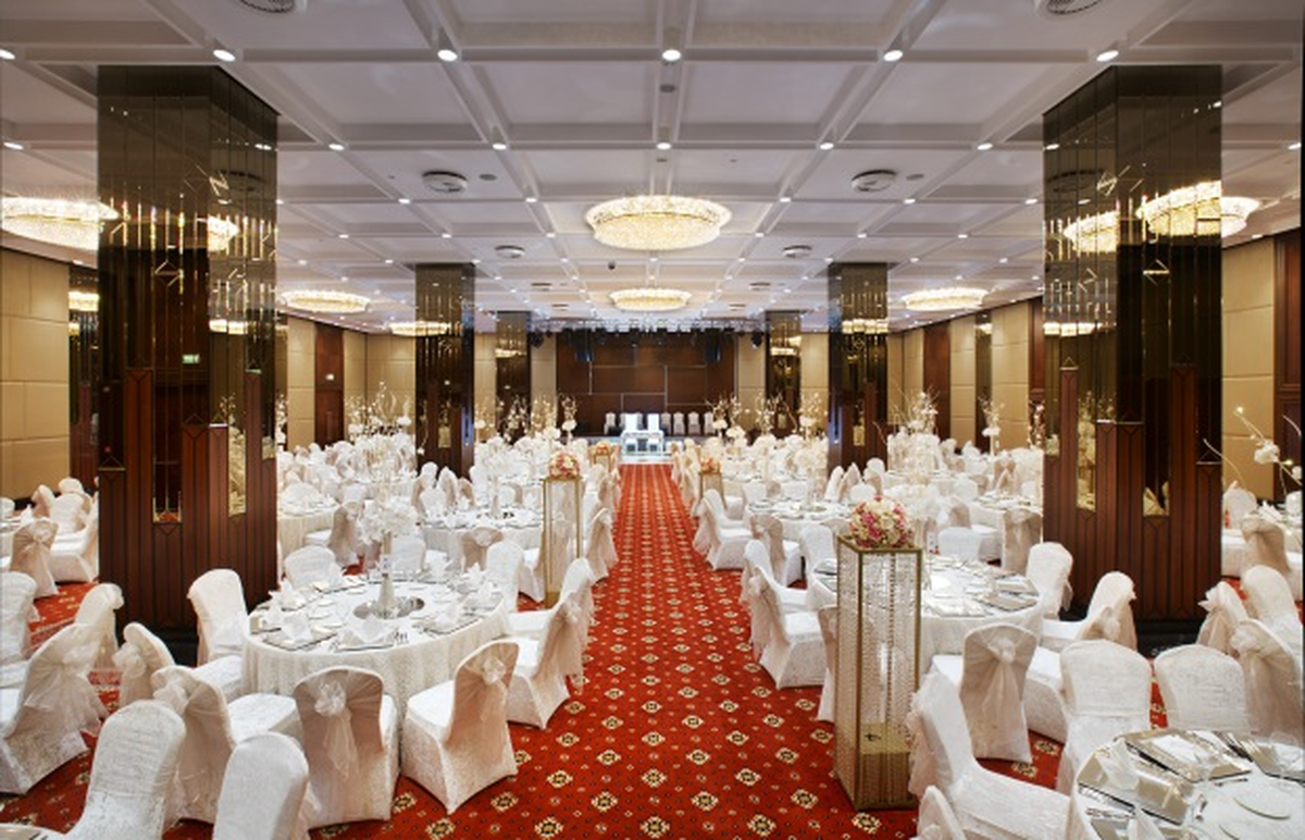 Kınayı Otel Tarafı Yapıyor