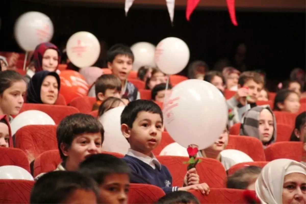 Kutlu Doğum Haftası\'nda Çocukları Unutmadılar