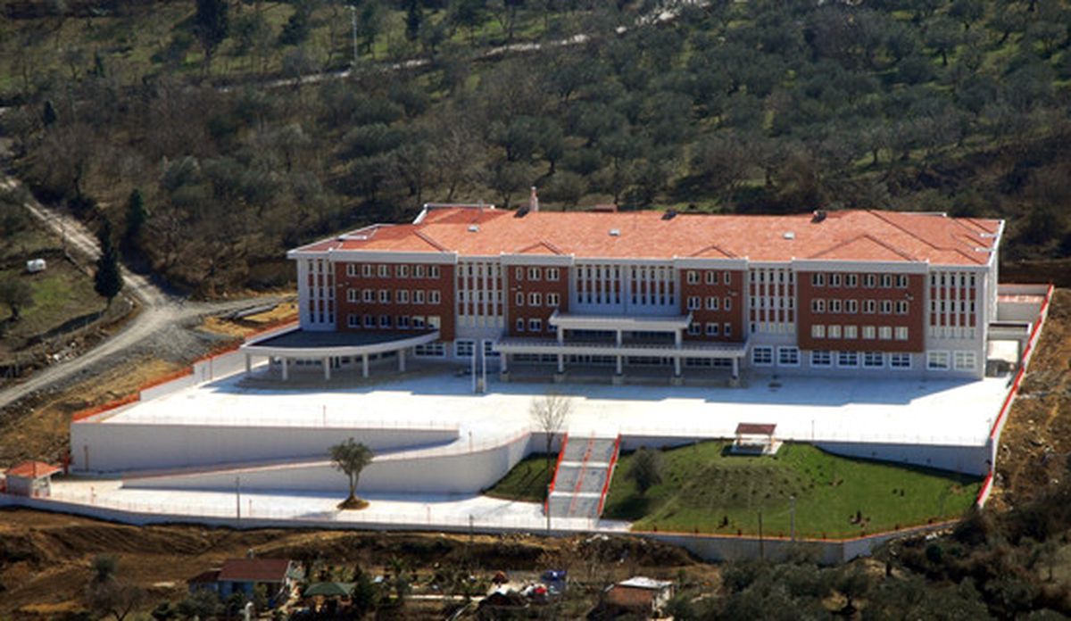 Öğrenciler Kendi Okullarını Soydu