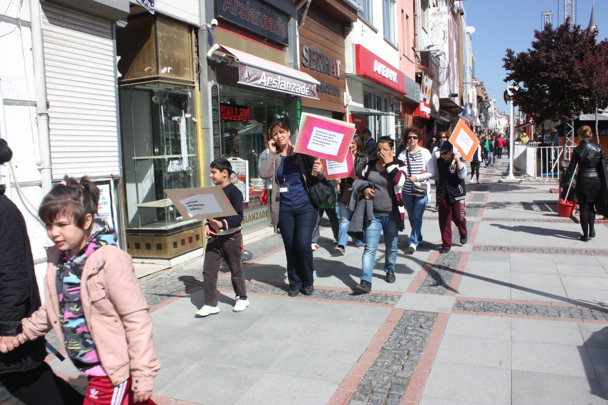 Otizm Farkındalığı İçin Bisiklet Turu Düzenlendi