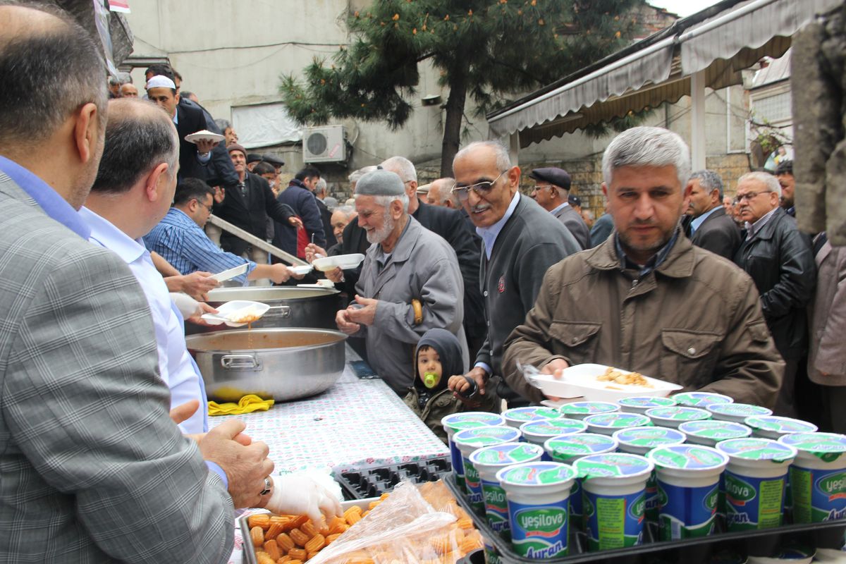 Şadırvan Esnafından Kutlu Doğum Aşı