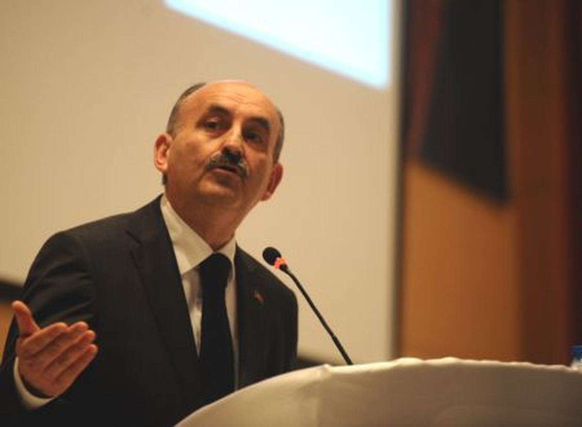 Sağlık Bakanı Müezzinoğlu."Fedakar Hekimlerimiz ve Sağlık Çalışanlarımıza Her Zaman Şükran Duyan...